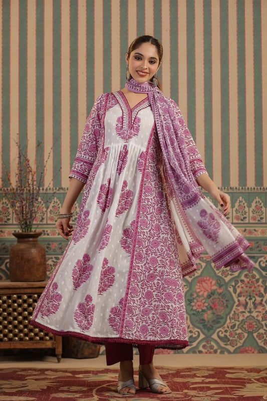 Mauve and White Pure cotton Mugal Motifs Suit set with Dupatta