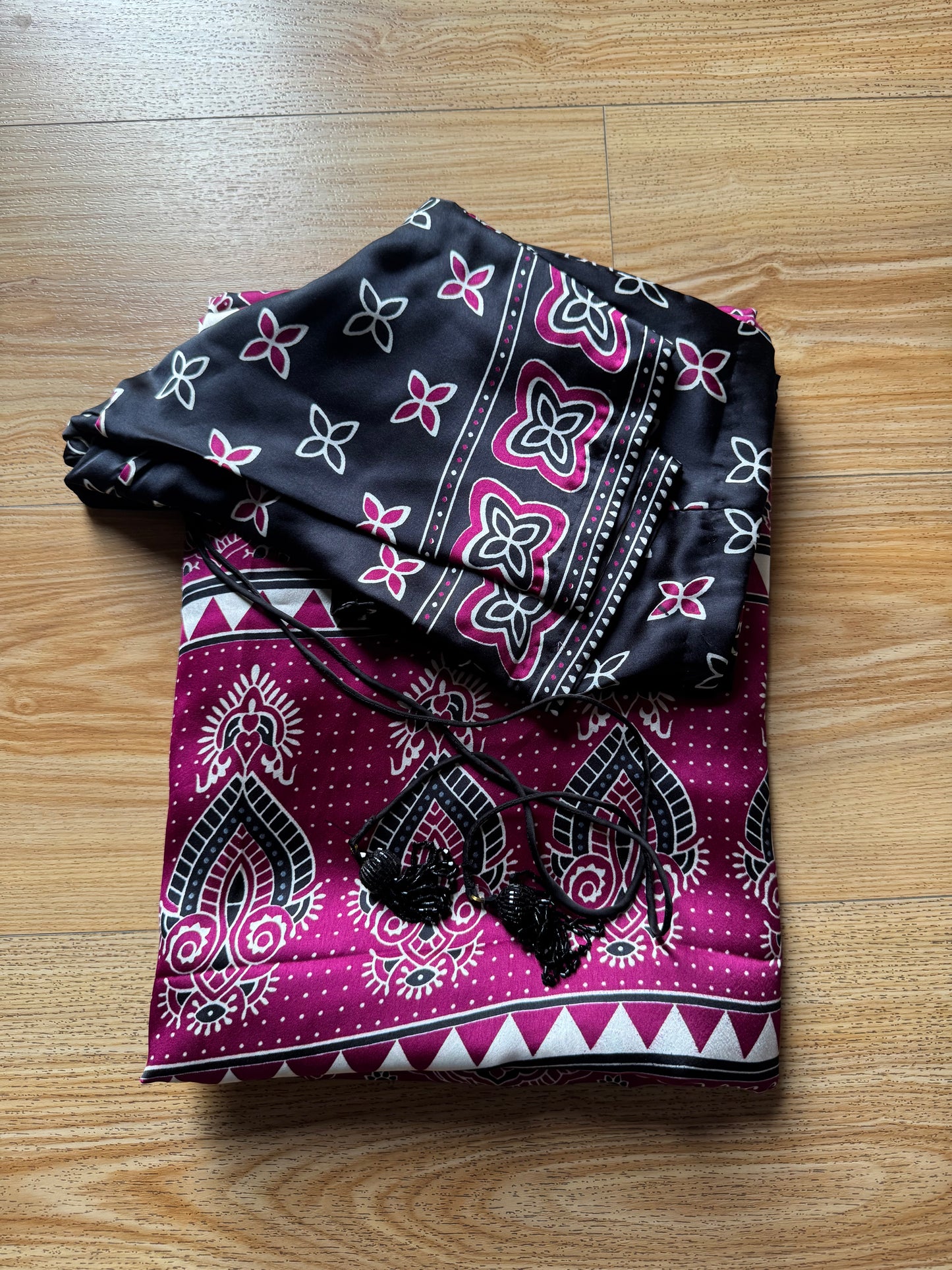 indian outfits for women.