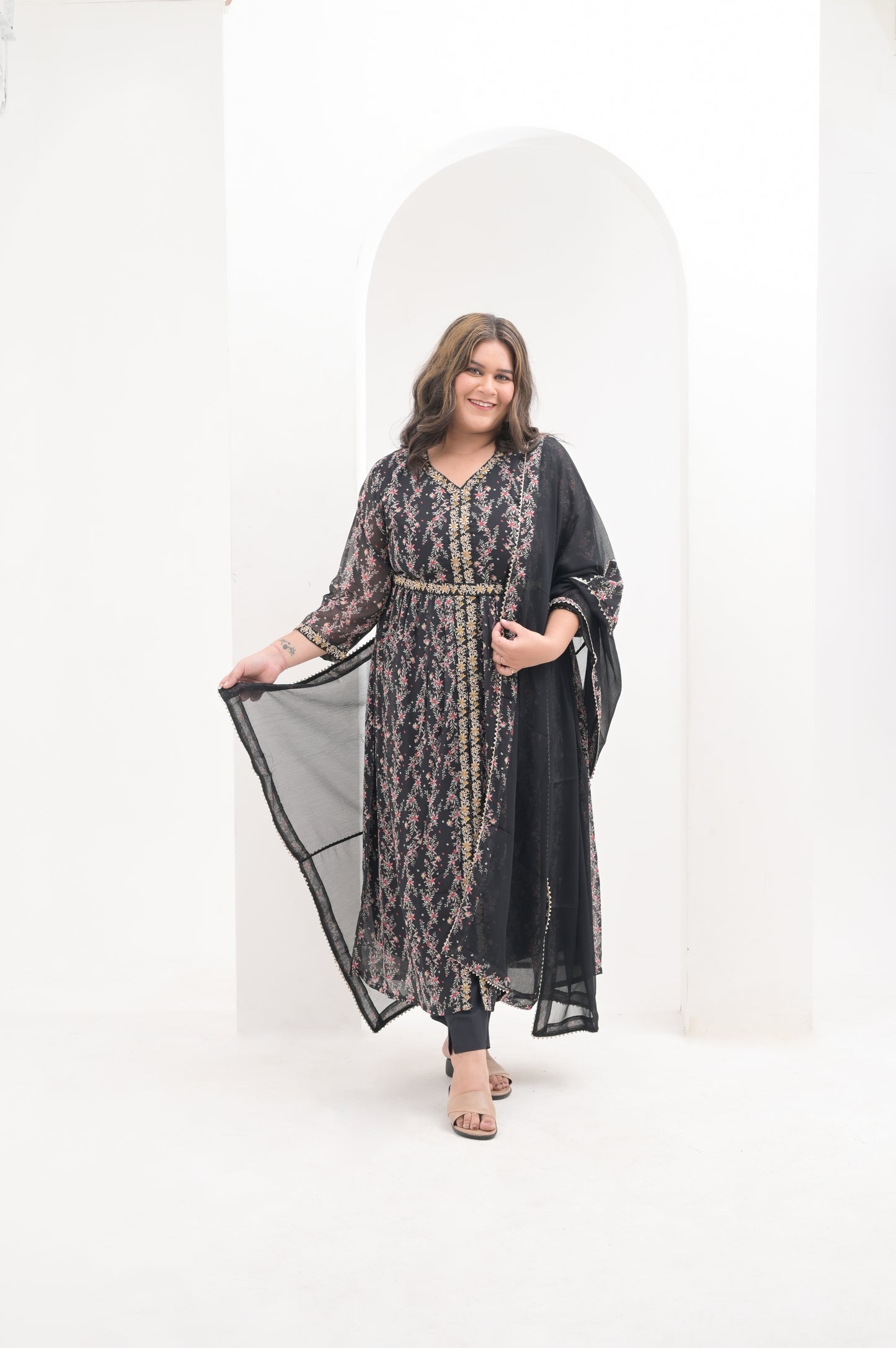 black, floral print, front slit, thread embroidered, straight pants, georgette suit set