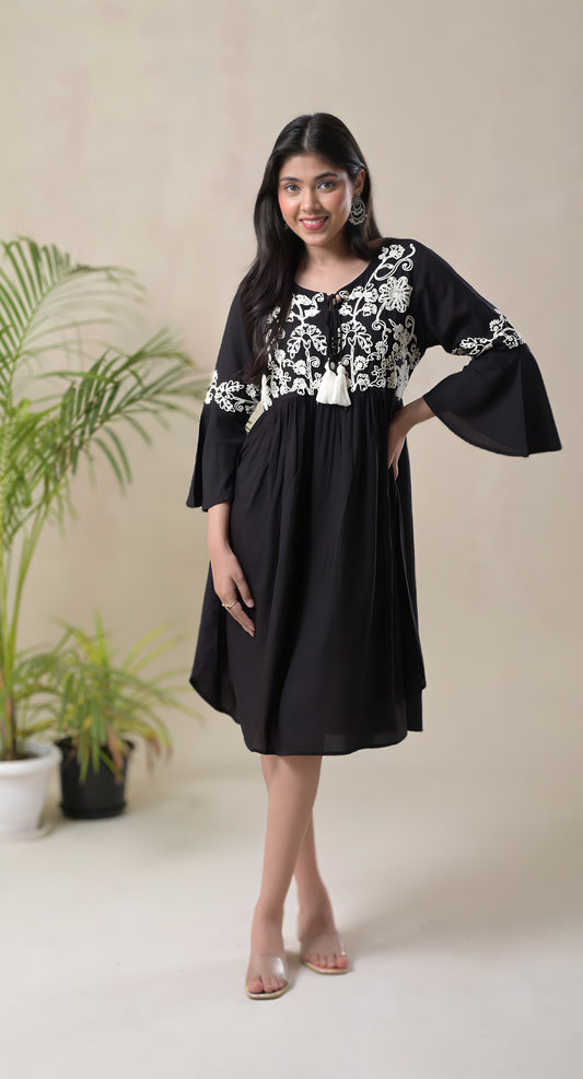 Black, Thread Embroidered , Rayon, Smart Casual, Short Dress