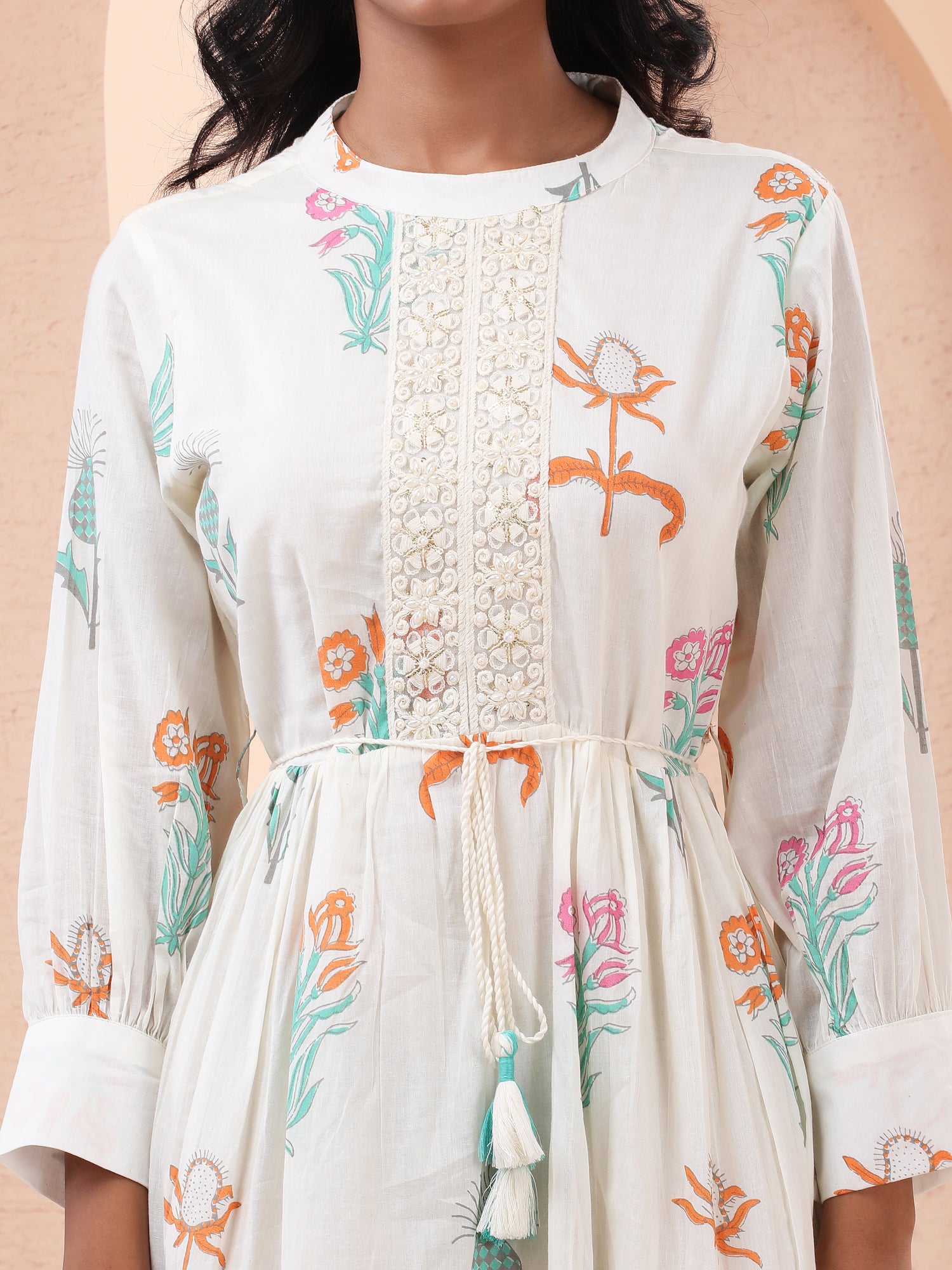 White Floral Print Dress for Women Lace Trim & Flowy Summer Style off White / Cotton / L White Floral Print Dress for Women Lace Trim & Flowy Summer Style off White / Cotton / L