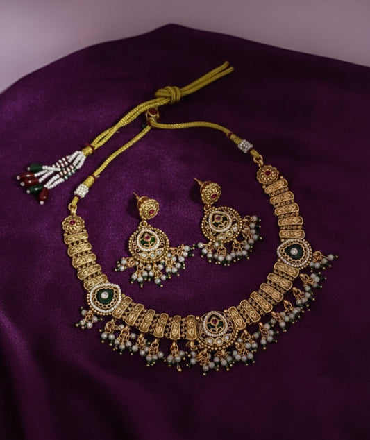 gold necklace for women