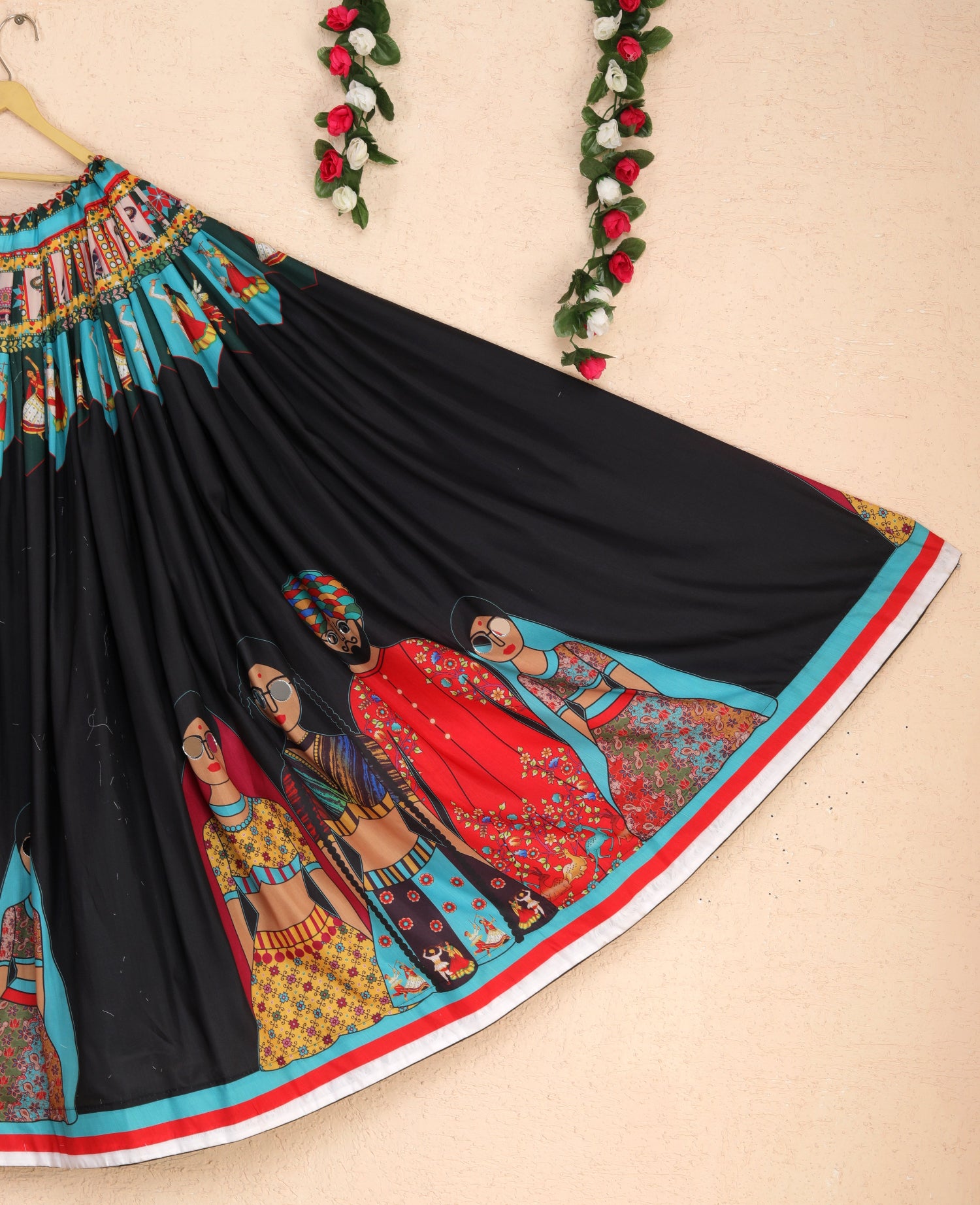 Black skirt online