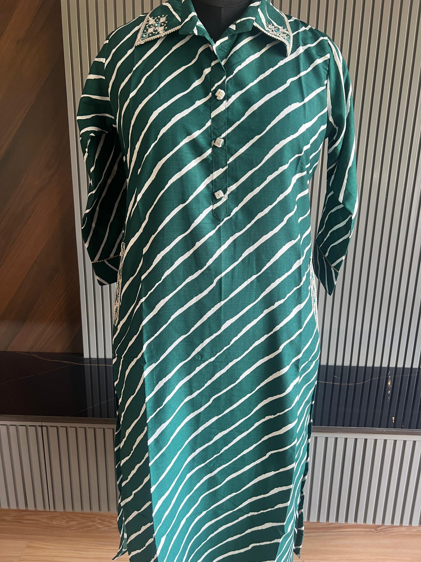 bottle green leheria, gota patti work on collar and buttons, cotton kurta